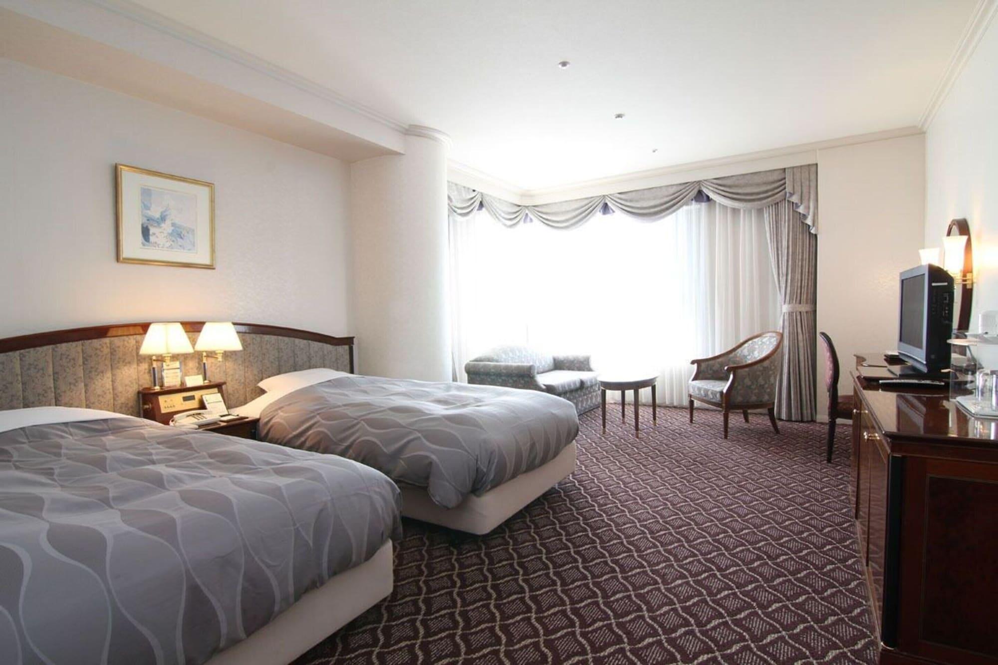 Hotel Springs Makuhari Chiba Exterior photo