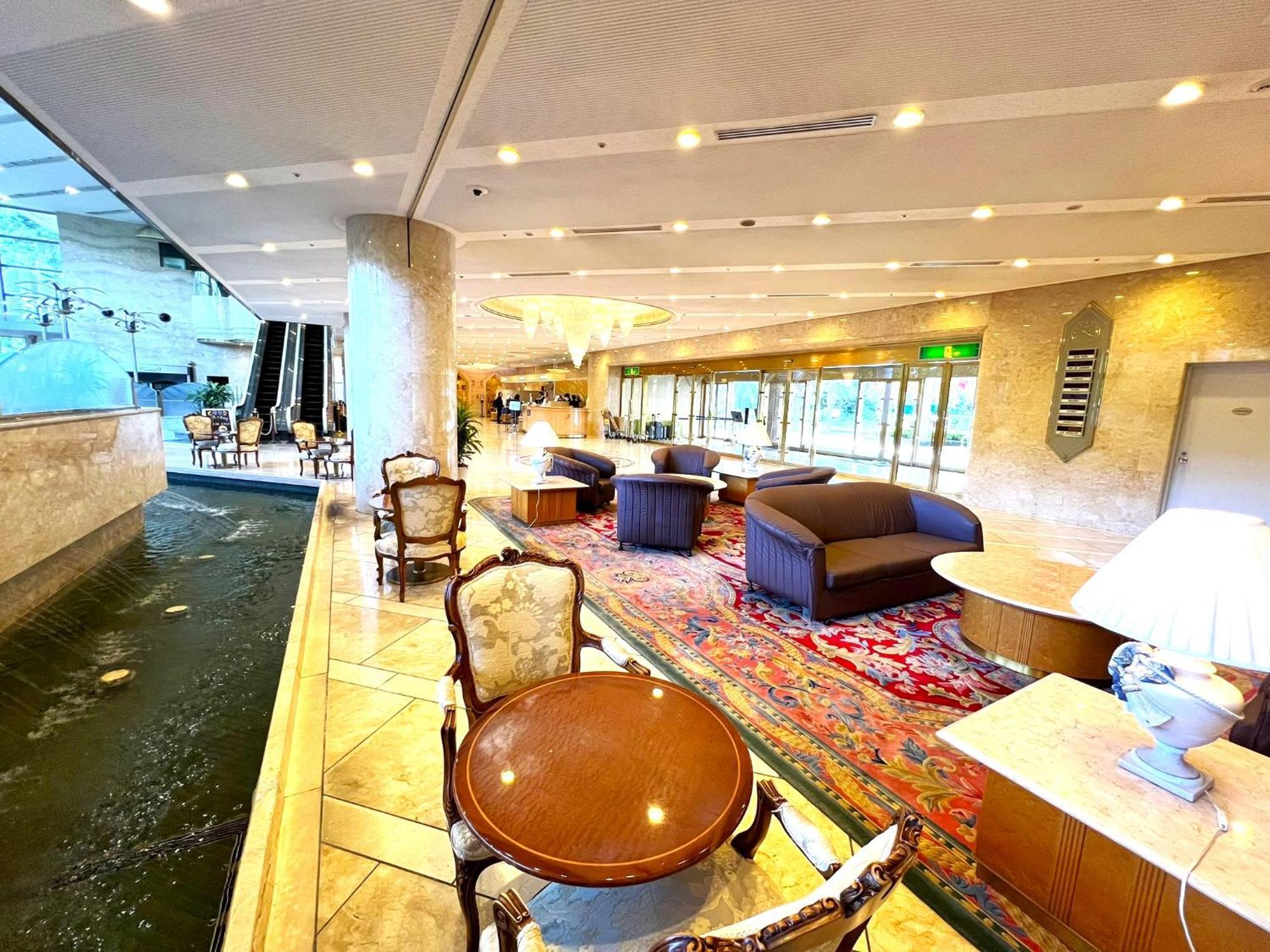 Hotel Springs Makuhari Chiba Exterior photo